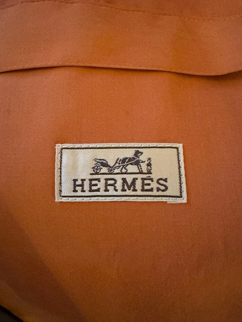 HERMESブラウン ステンカラーコート 内側オレンジ