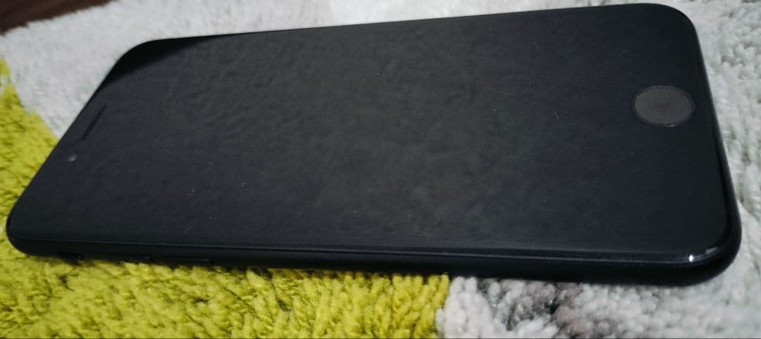 iPhone se 第2世代 128GB 本体 ブラック バッテリー96％ 美品