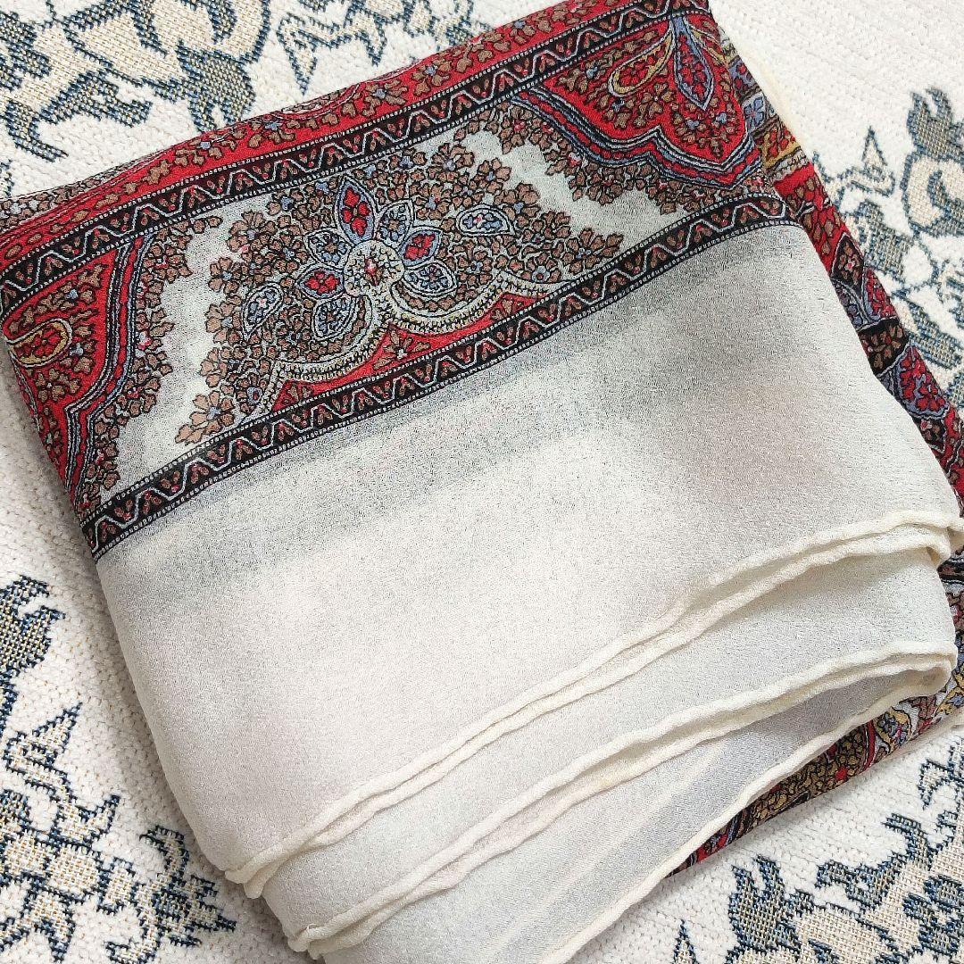 Yves Saint Laurent　スカーフ　125　シルクシフォン　タグ無し