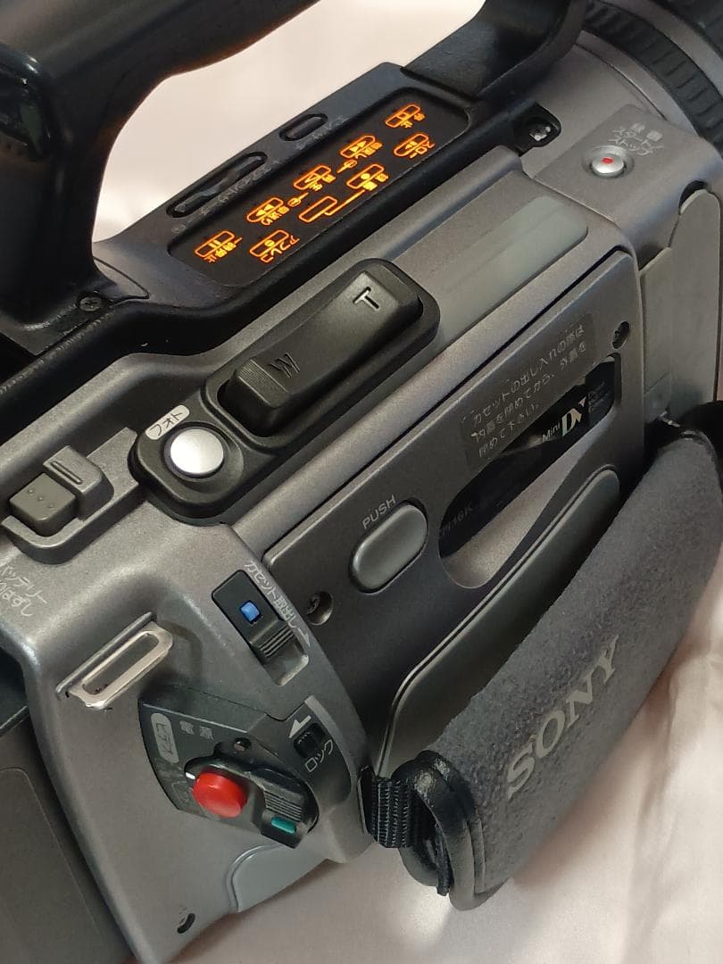 SONY DCR-VX2100 ビデオカメラ 3CCD ハンディカム
