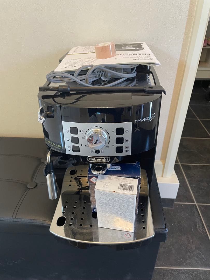 De'Longhi Magnifica S エスプレッソマシン　故障中