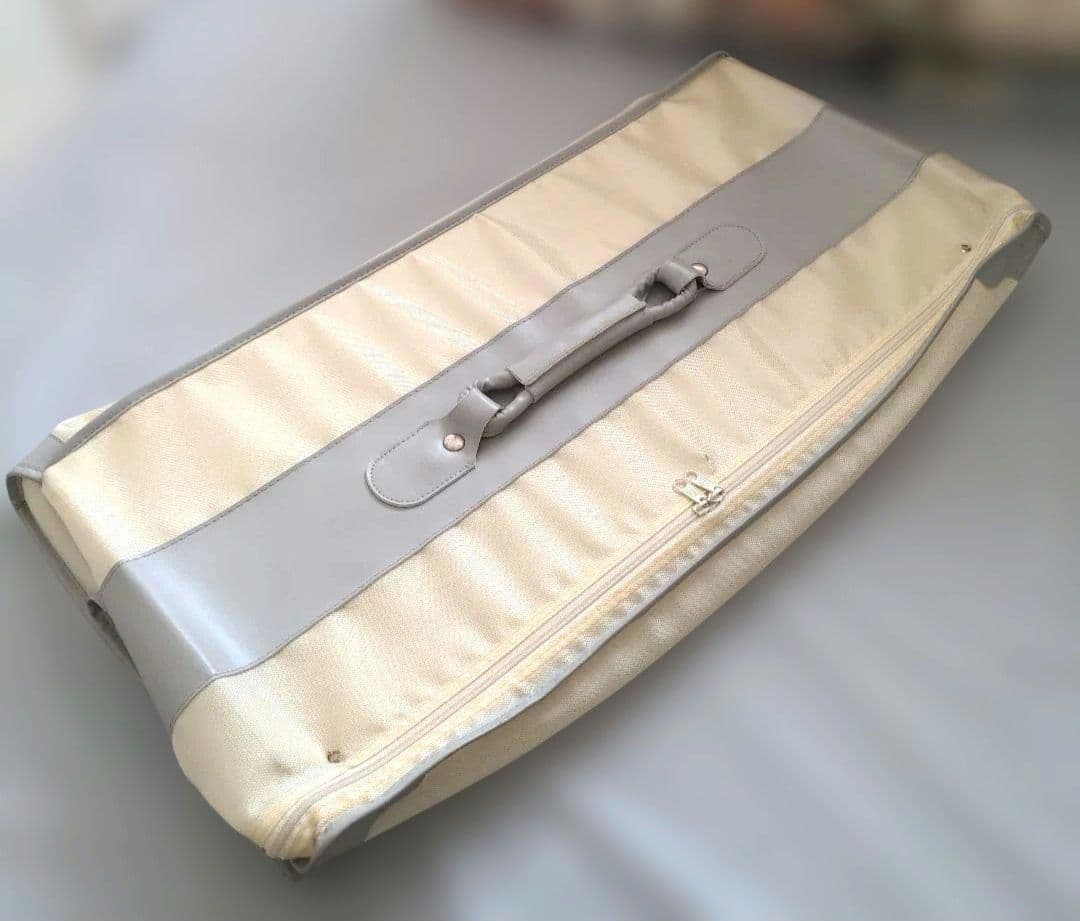 ダブル羽毛掛ふとん(ハンガリアングース2.0㎏)　ダウン95％　ケース　カバー付