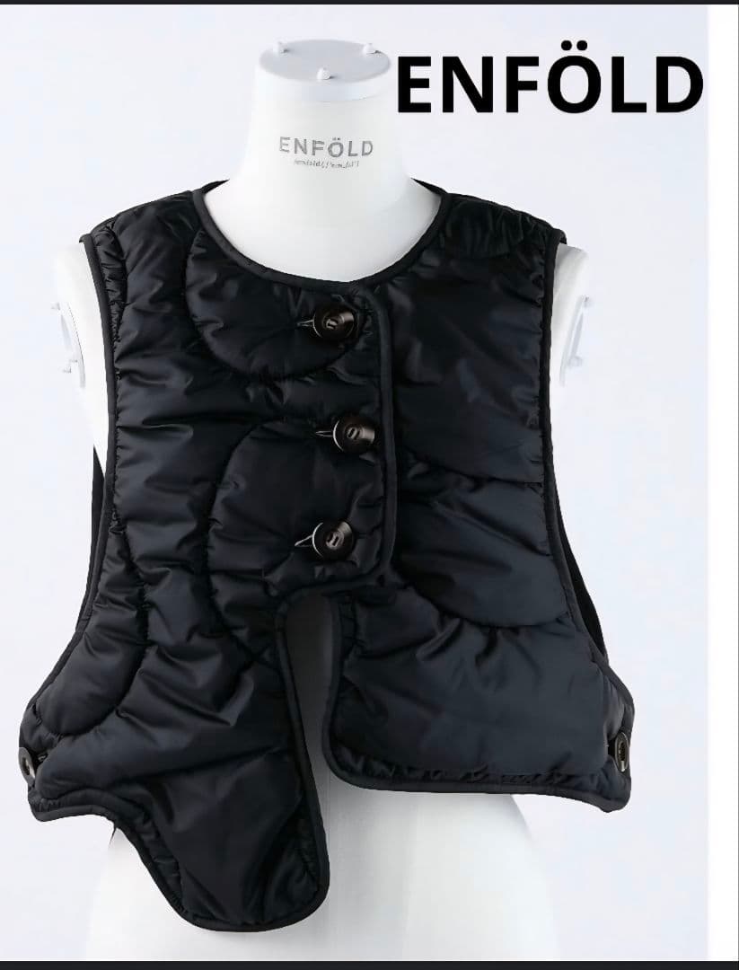 ENFÖLD ブラック キルティングベスト