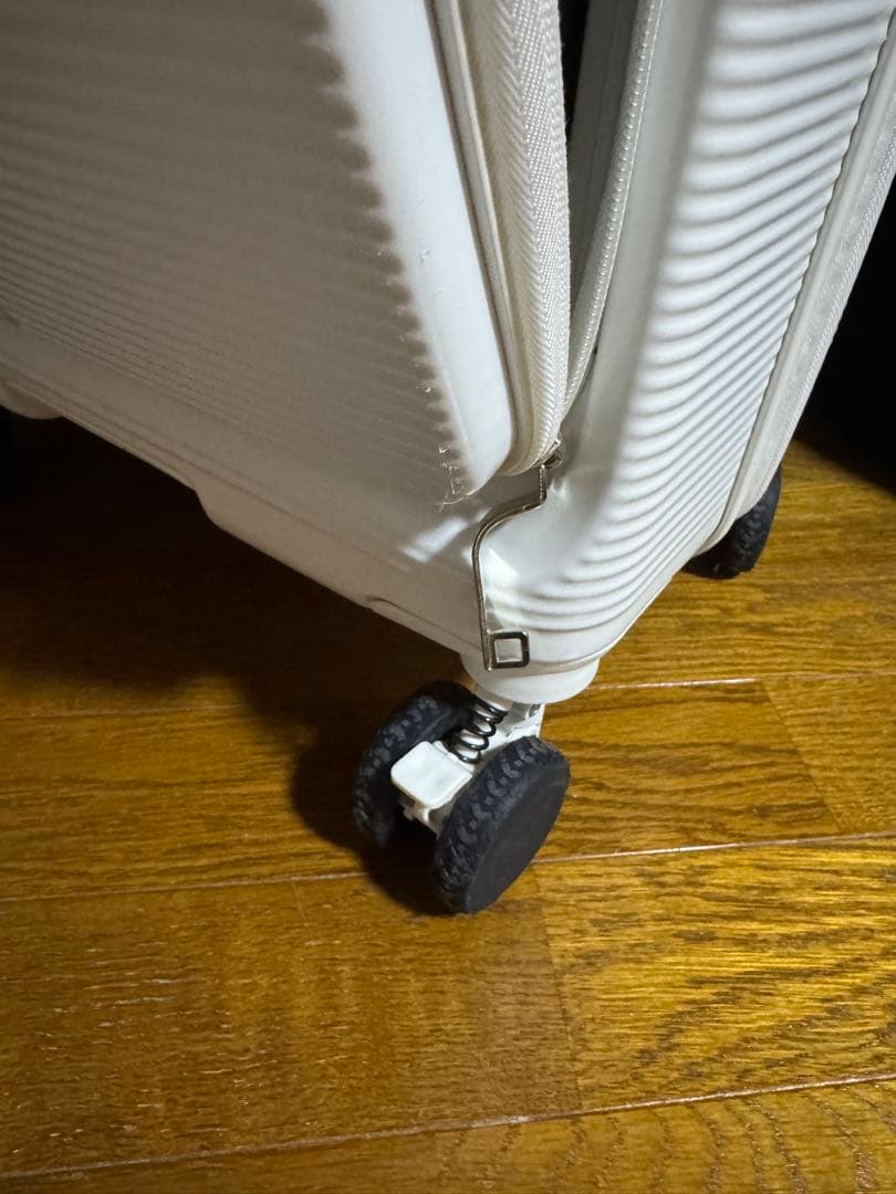 スーツケースＭ前開き拡張型ドリンクホルダーキャスターストッパー付き