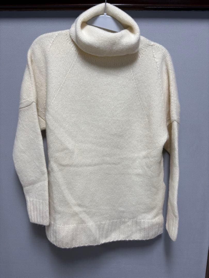 LUYUAN ROSE ルーエンローズ　レディース　ニット