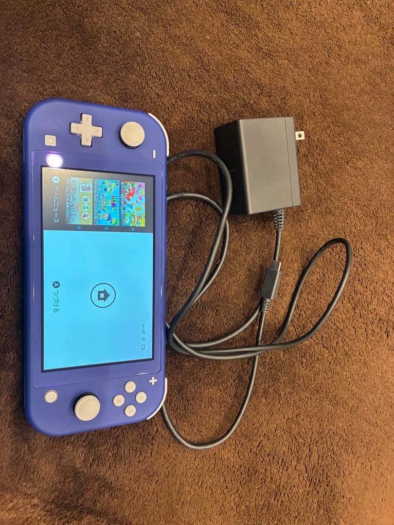 Nintendo Switch Lite 青色 本体 充電器付き