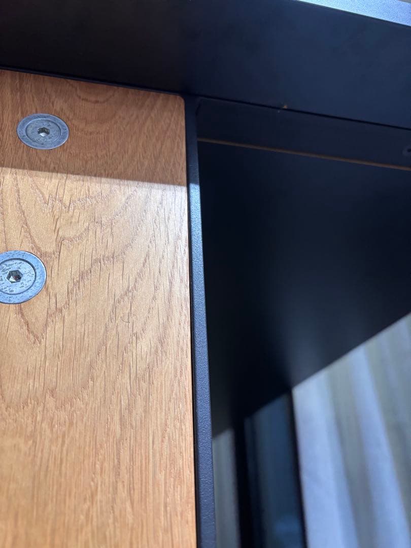 送込 Kaari Table カアリ テーブル ブラックリノリウム REB012