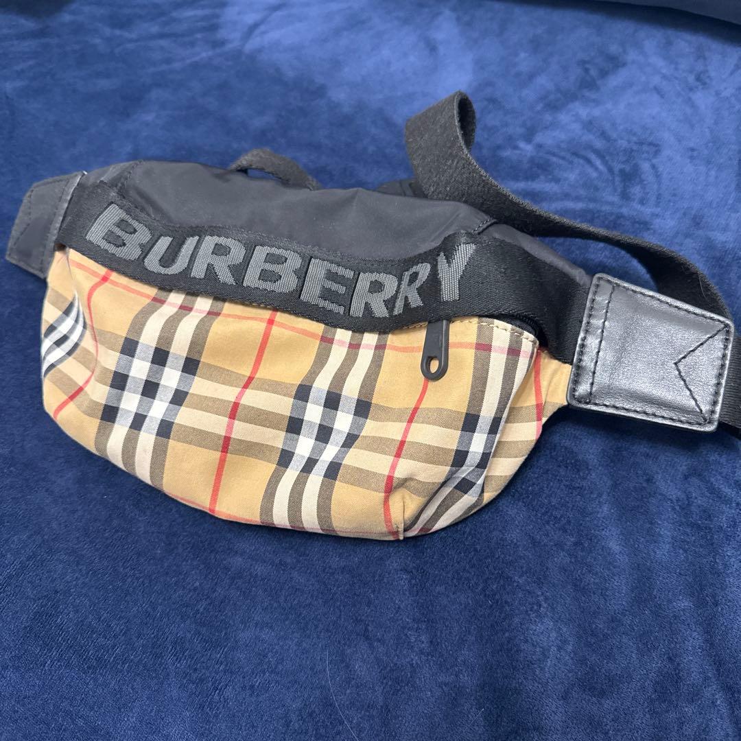 BURBERRY チェック柄 ボディバッグ