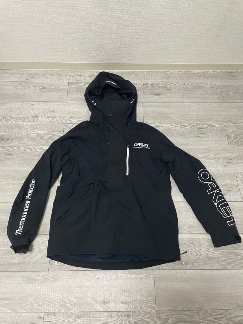 オークリー　スノーボードウェア