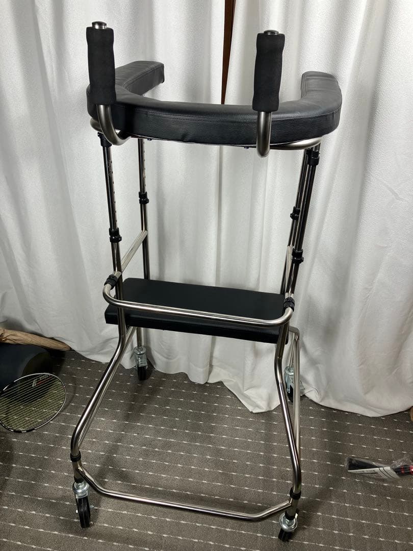 折りたたみ式 前腕支持型 歩行器（ウォーカー）