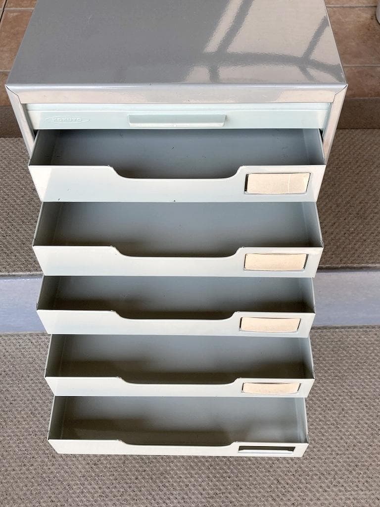 売約済み　美品　KOKUYO　蛇腹シャッター　鍵付　５段　書類・レターケース