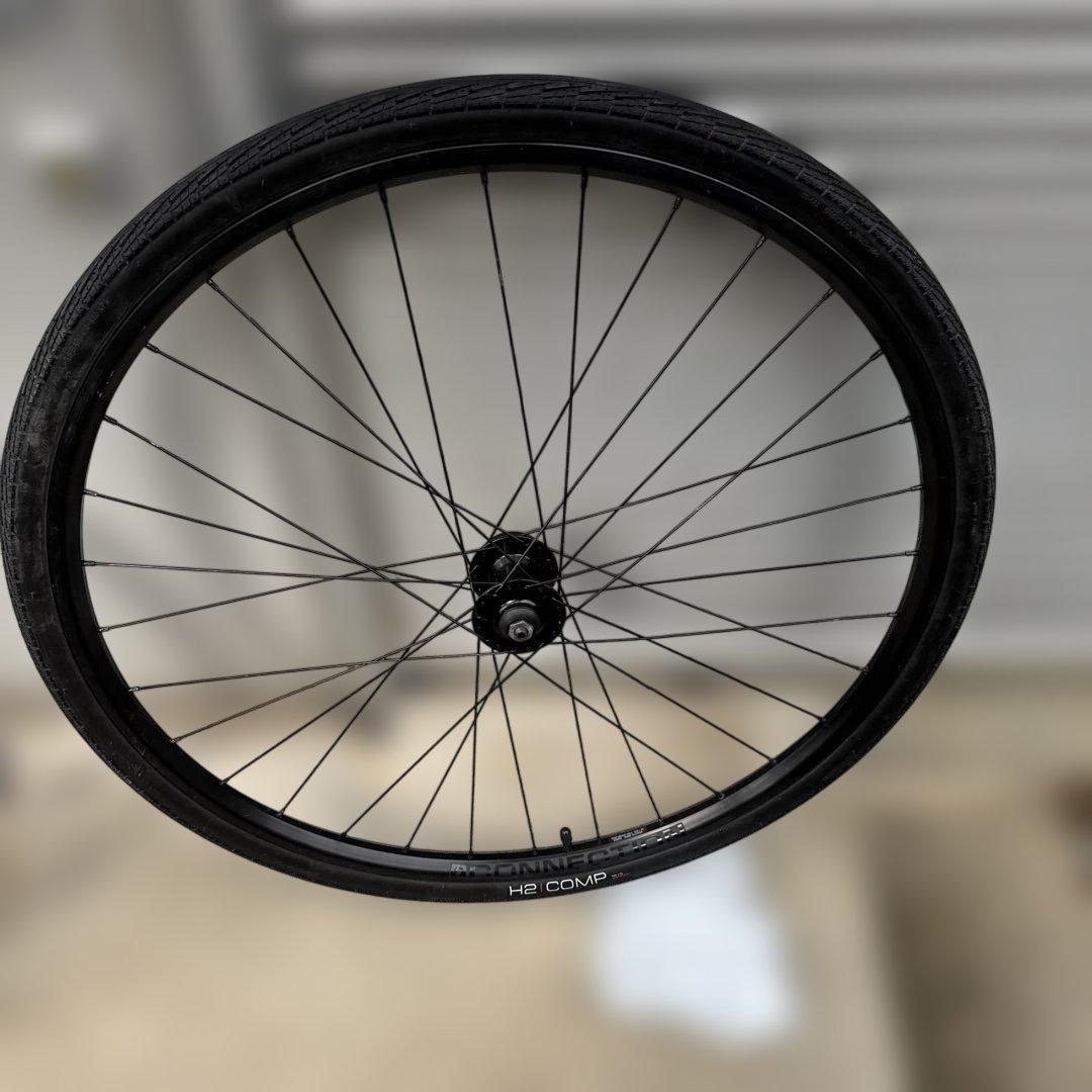 bontrager connection 前後セット　ボントレガータイヤ付き