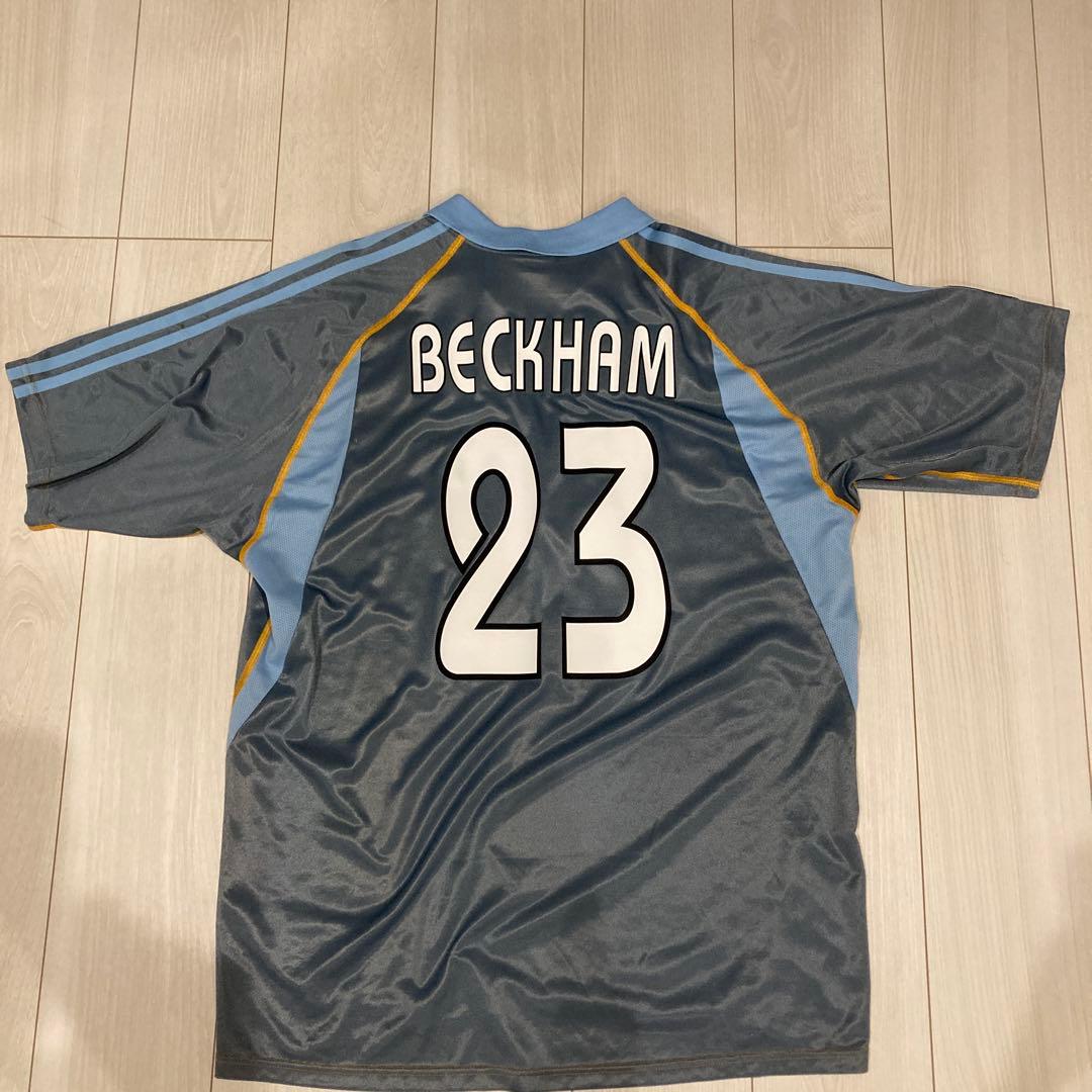 ベッカムネーム入り　レアル・マドリードサードユニフォーム