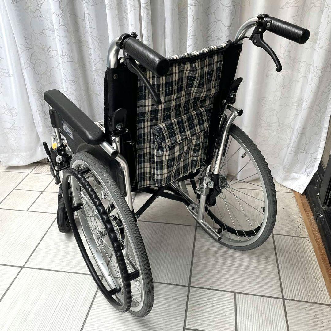 ♿️自走式 自立リハビリ訓練に最適 とても使いやすく便利な多機能タイプ 車椅子