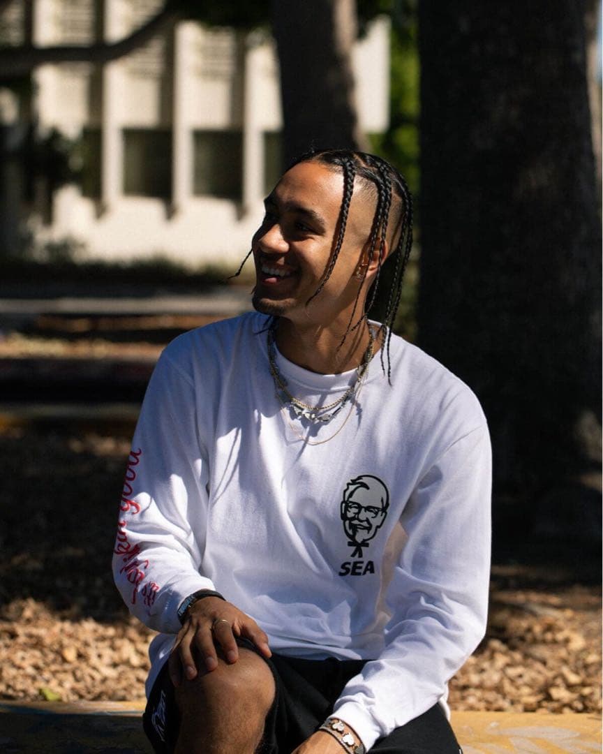 ケンタッキー　ウィンダンシー コラボロングスリーブ Tシャツグレー