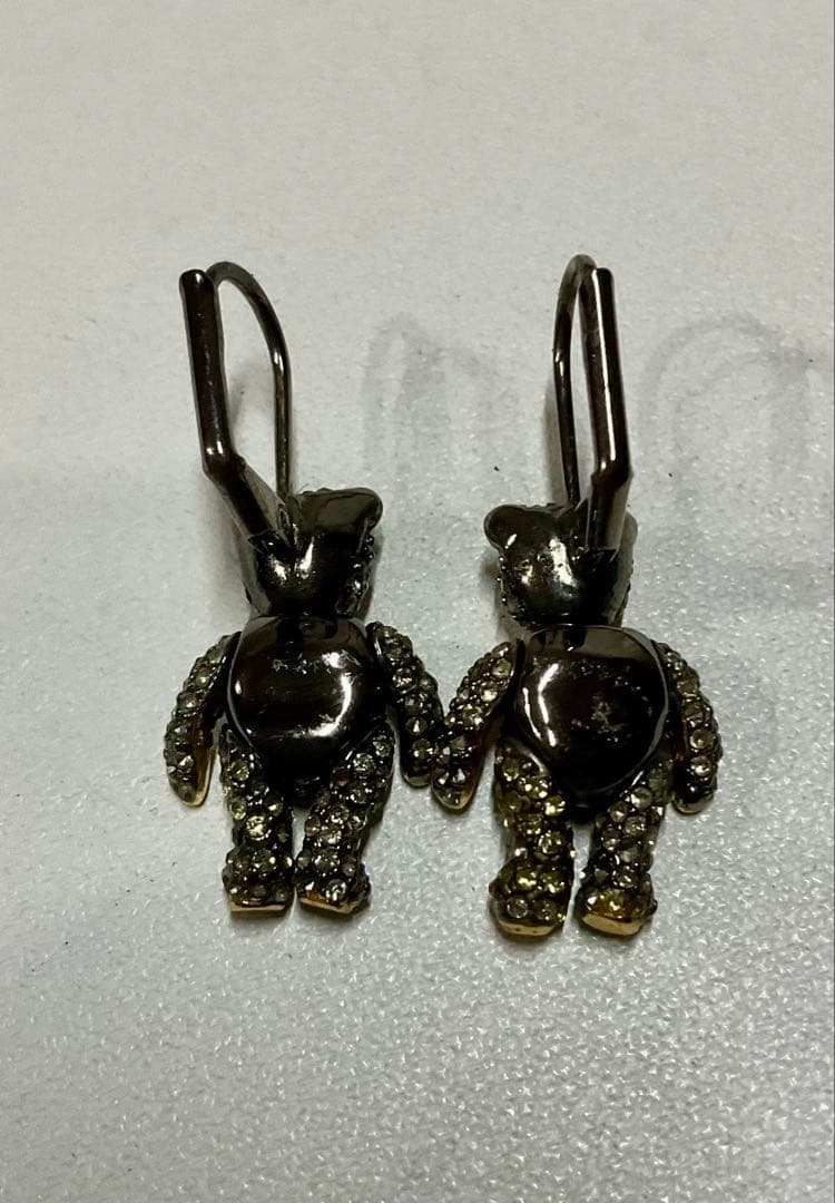 ★ぽ★vivienne westwood テディベアピアス