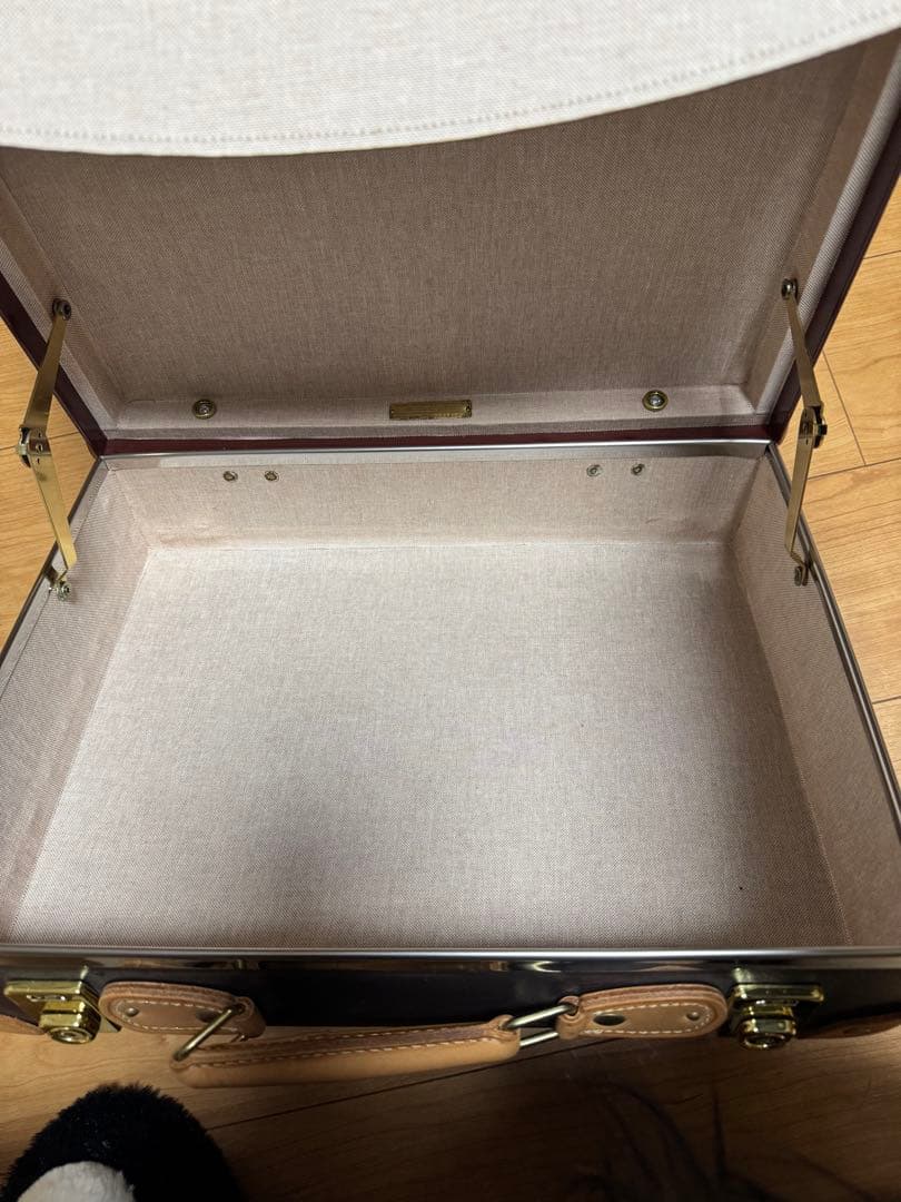 GLOBETROTTER 1897グローブトロッター スリムアタッシュ 紺