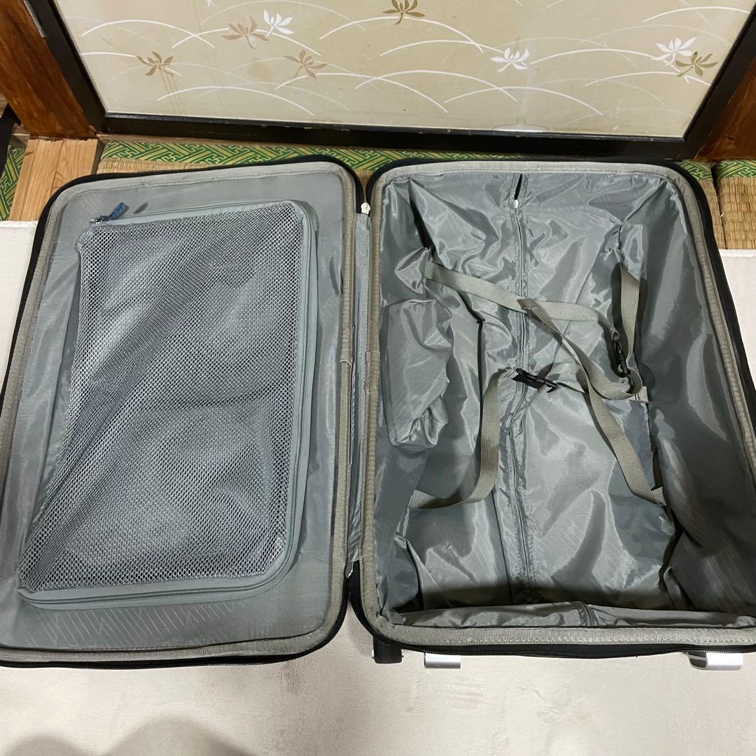 【即完売品】【美品】 THULE キャリーケース　CROSSOVER 38L