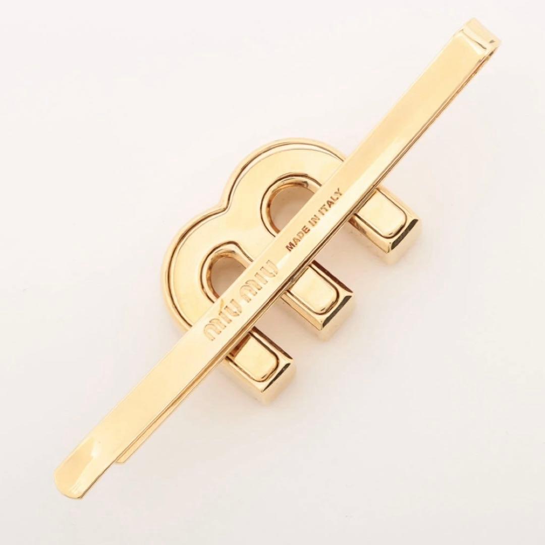 美品 miumiu ヘアピン ゴールドラインストーン