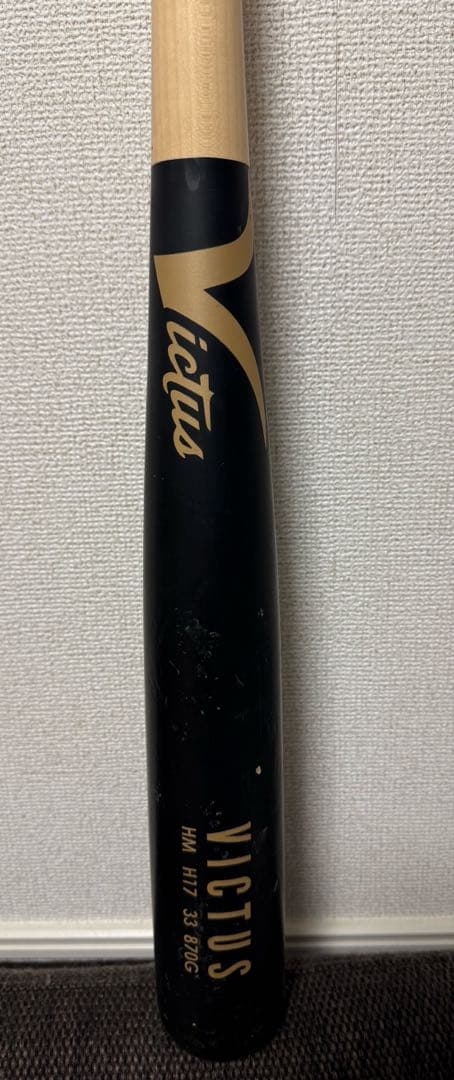 キ*ボ様 ビクタス　84cm H17 硬式木製　バット