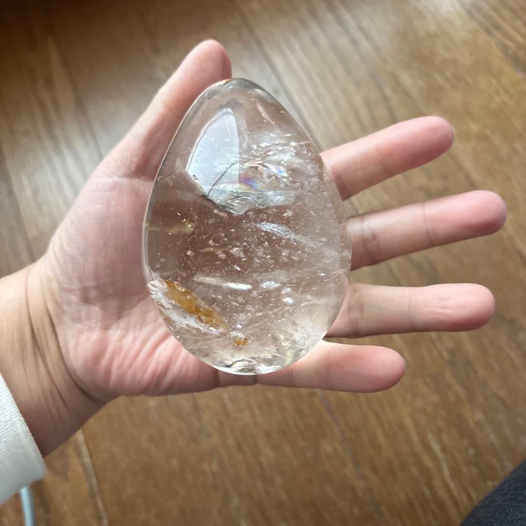 ヒマラヤ水晶ヒーラー共生　たまご型　約93ミリ!!! 台座付き