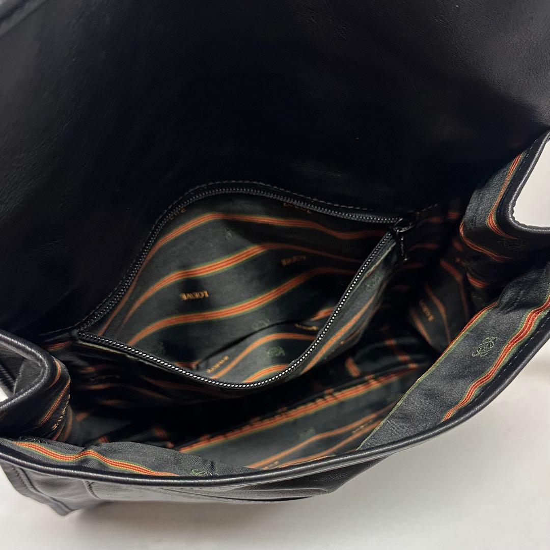 美品‼️ロエベ アナグラムロゴ レザーショルダーバッグ ブラック 黒 本革