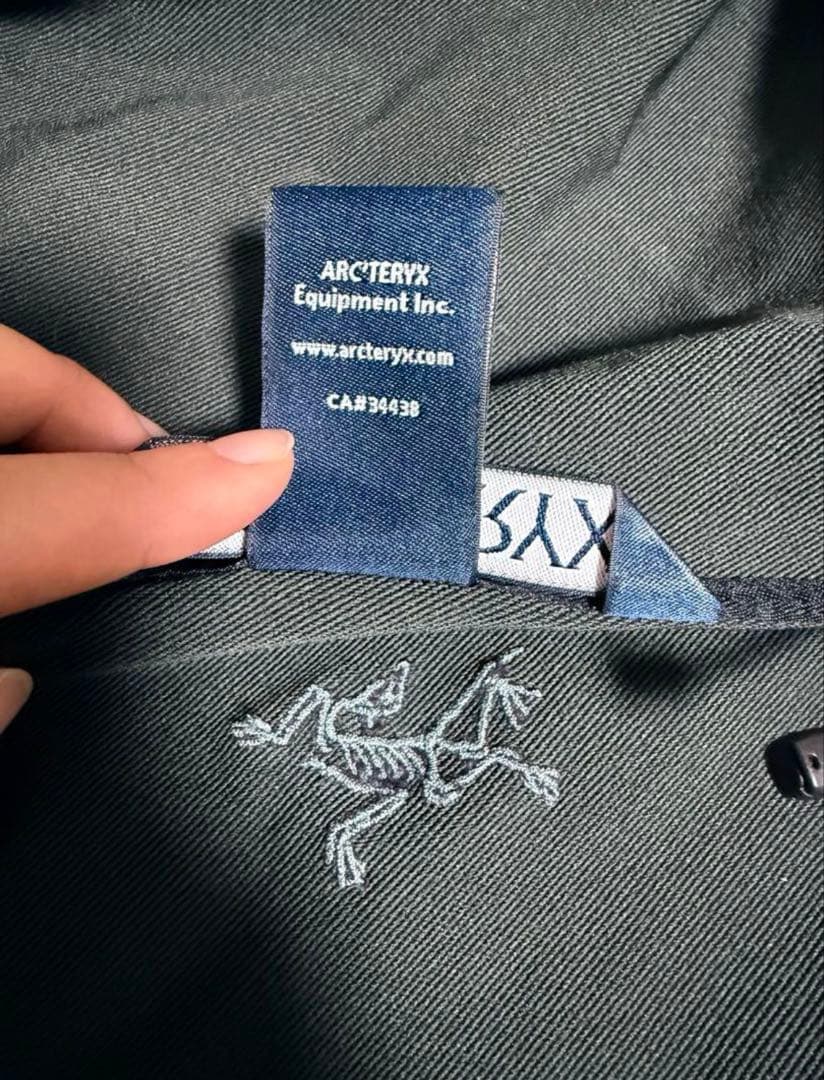 【値下げ】ARC'TERYX ca#34438 アークテリクスマウンテンパーカー