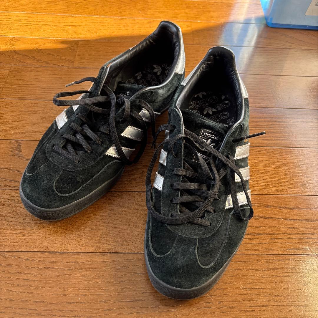 adidas gazelle indoor Billys別注 黒×銀