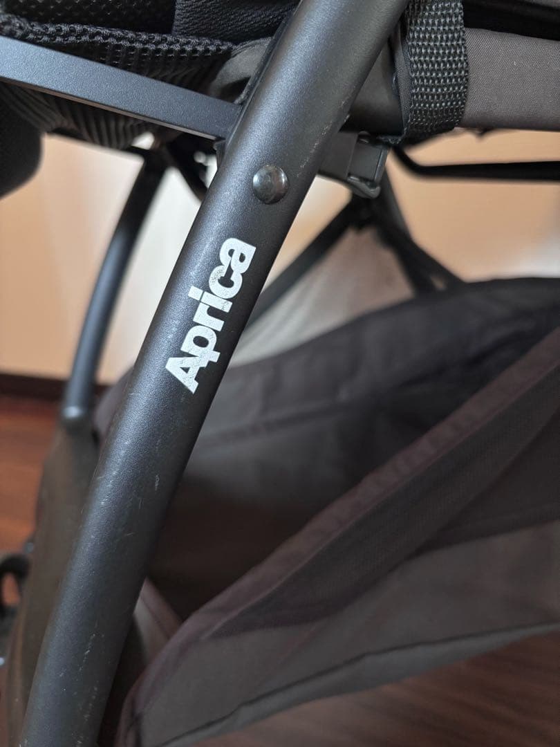 【美品即発送】アップリカ Aprica ラクーナクッションフリー AB上位モデル