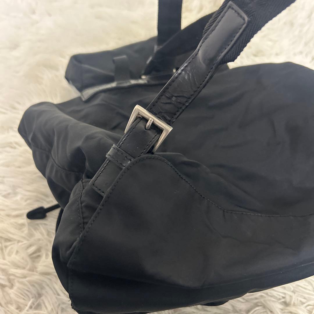 【美品】プラダ バックパック 三角ロゴ 巾着 ナイロン ブラック