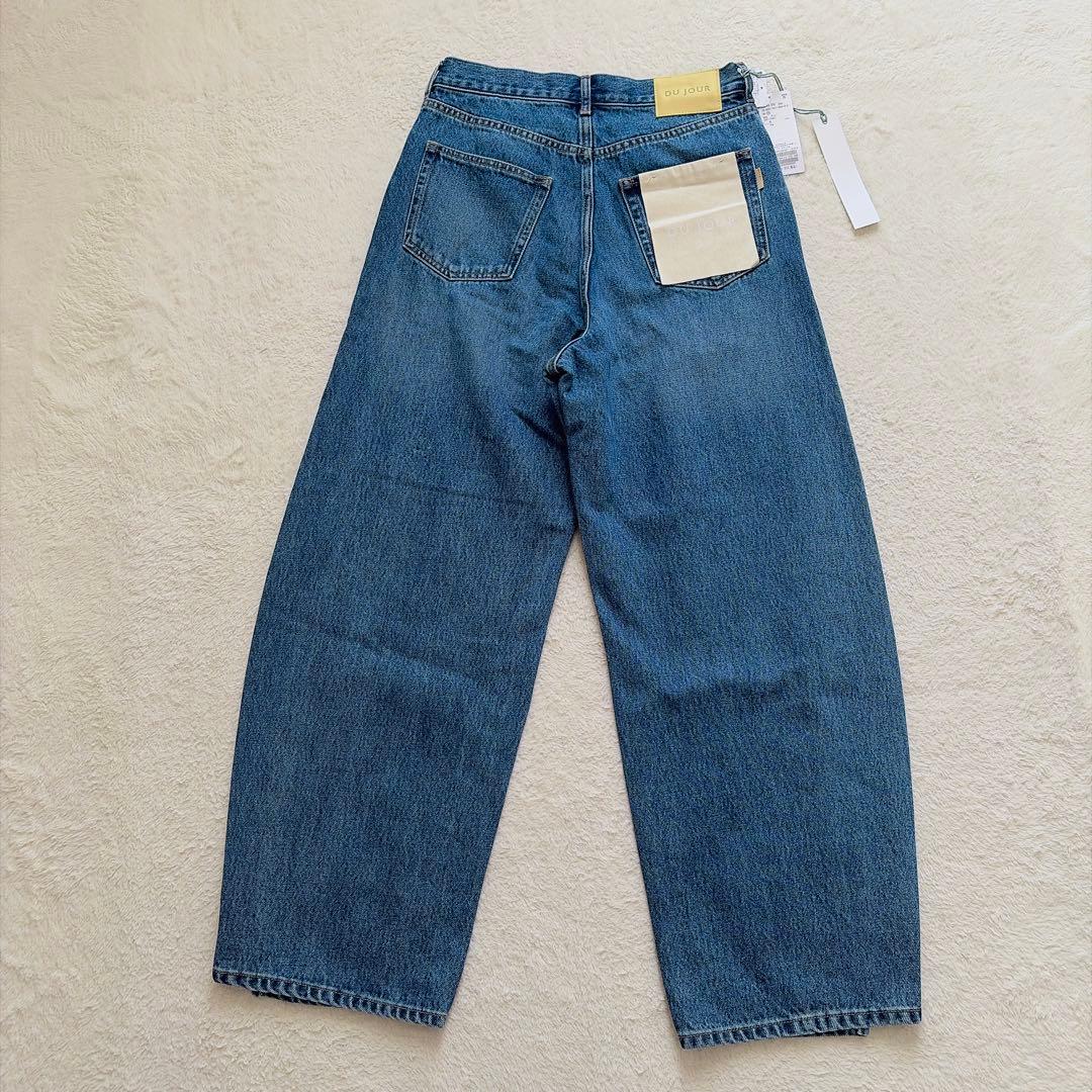 DU JOUR デニム　バレルレッグデニム　カーブデニム　B.C STOCK