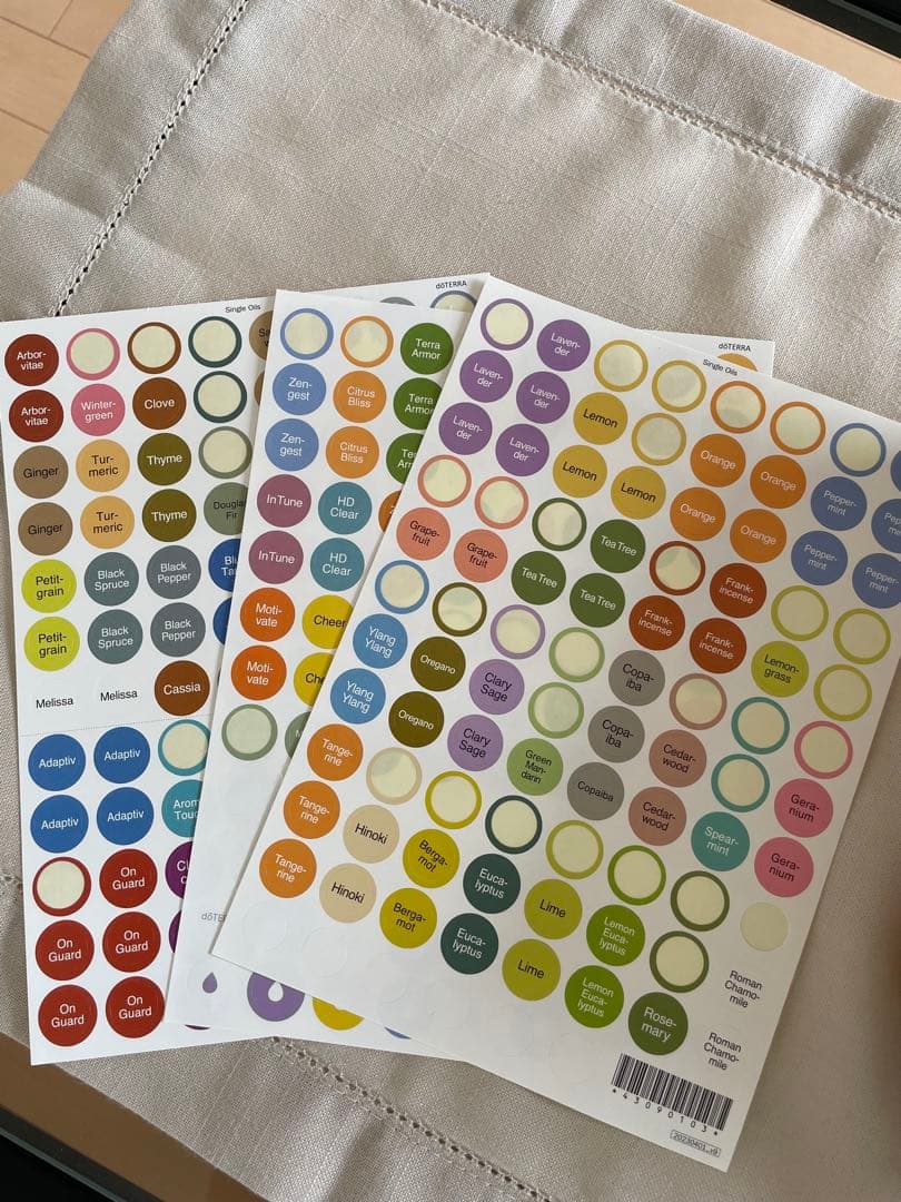 doTERRA エッセンシャルオイル56本 　　写真全て100点セット