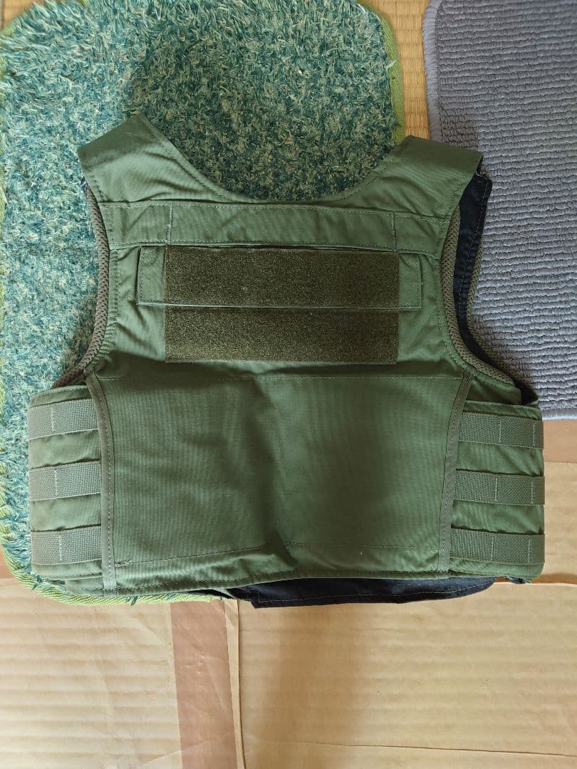 SAFARILAND アーマーベスト実物 サファリランド　LE装備