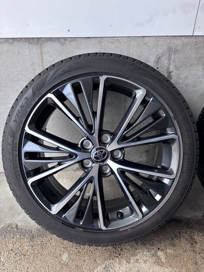 プリウス60 純正19インチ+スタッドレス.ブリヂストン VRX3