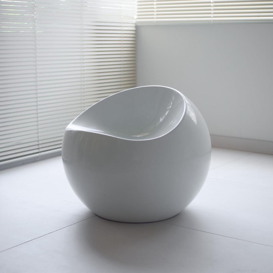 Finn Stone / フィンストーン ボールチェア 白