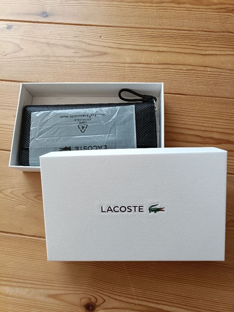 LACOSTE ブラックネイビーレザー