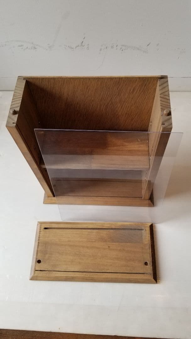 ハンドメイド家具　ちょっと小さめなショーケース・コレクションケース