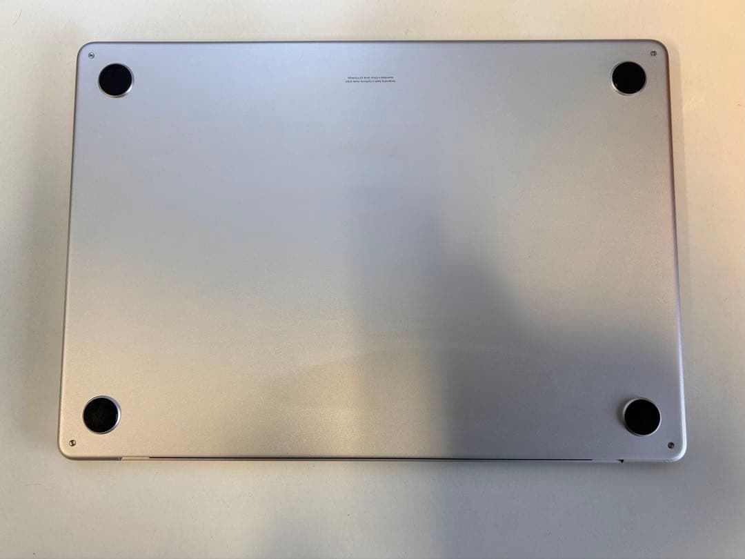 な*の様 Apple MacBook m2 スターライト メモリ8GB・SSD2