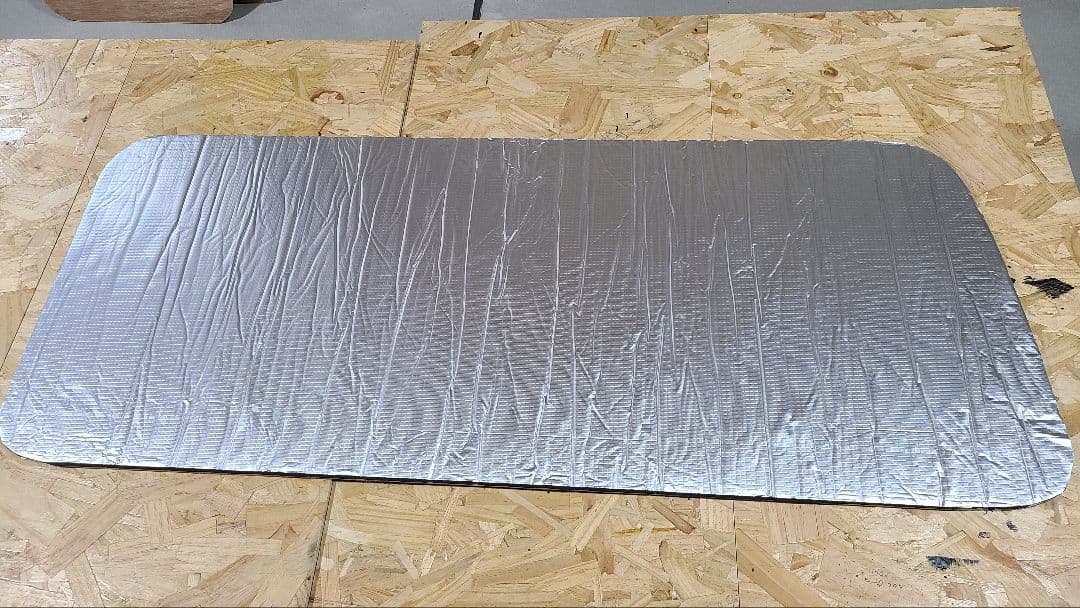 ハイエースリアサイドガラス窓埋めパネル防音断熱、艶なし黒仕様左右２枚セット