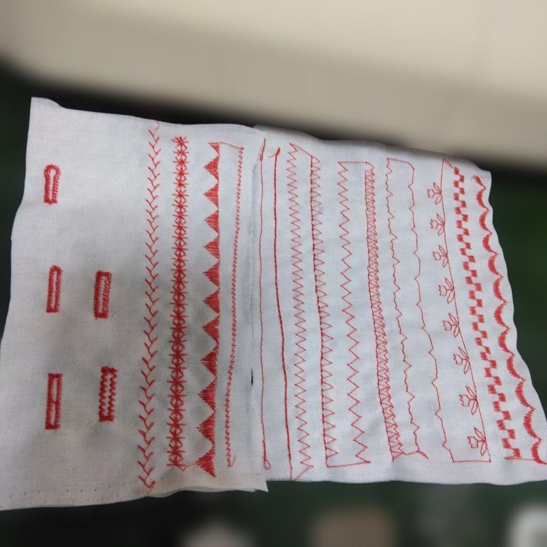 蛇の目ミシンメモリークラフト5100型。