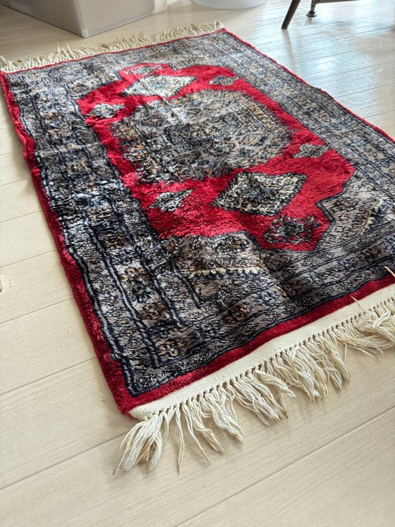 パキスタン絨毯　手織りラグ　玄関マット　ヴィンテージ　赤