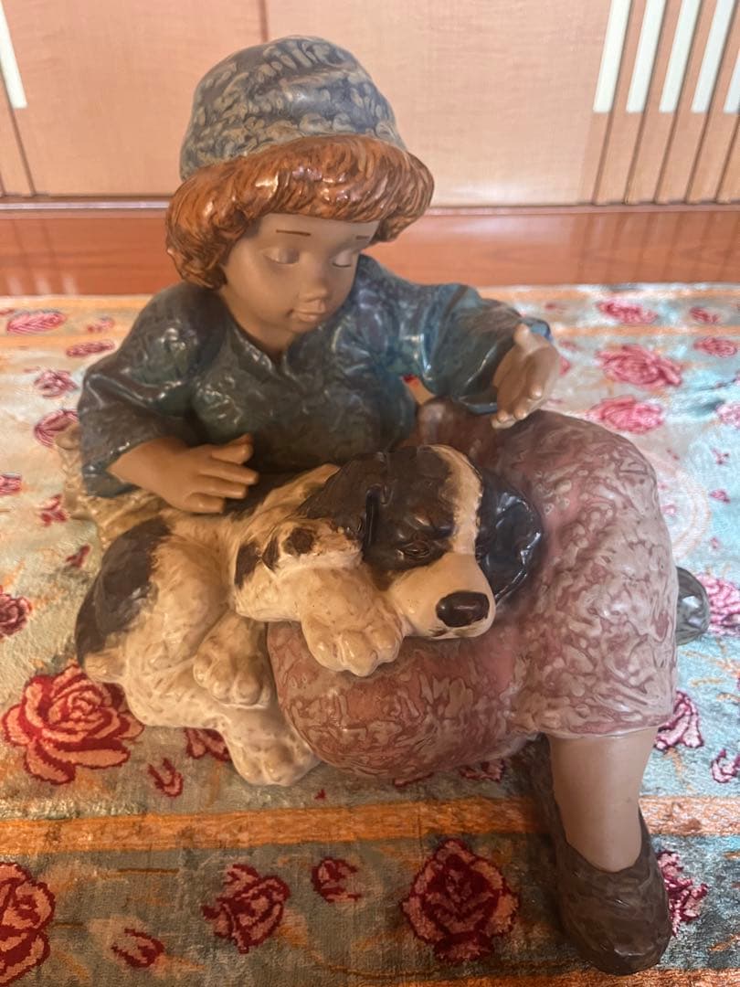 リアドロ　人形　子供と犬