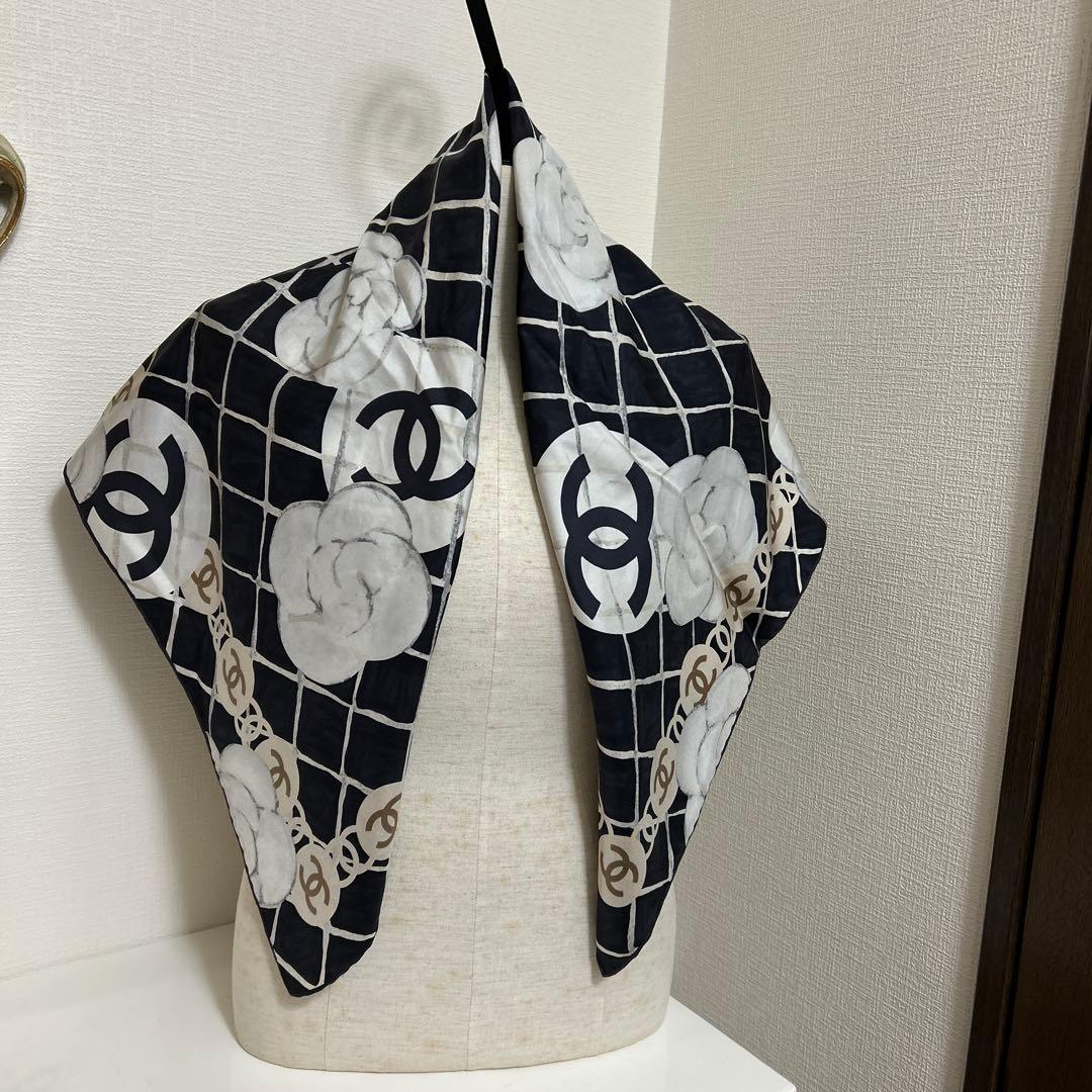 Chanel ストール ブラック/ホワイト