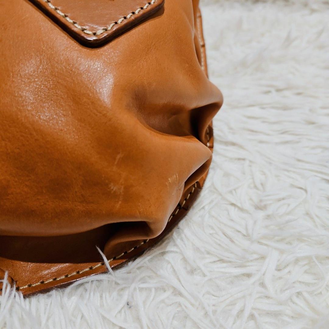 希少デザイン HERZ ヘルツ ボディバッグ ショルダーバッグ ロゴ型押し