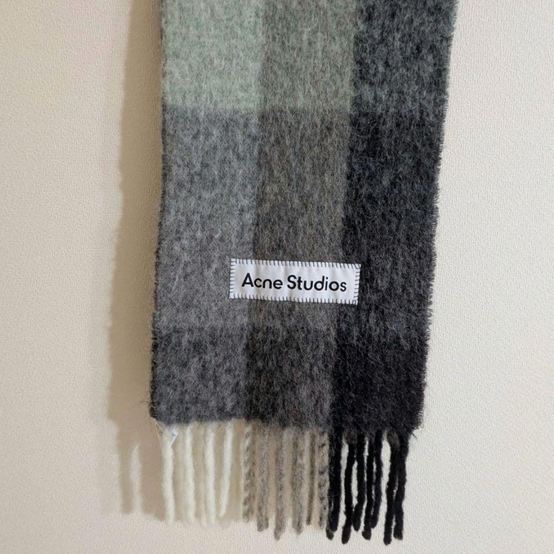 Acne Studious マフラー