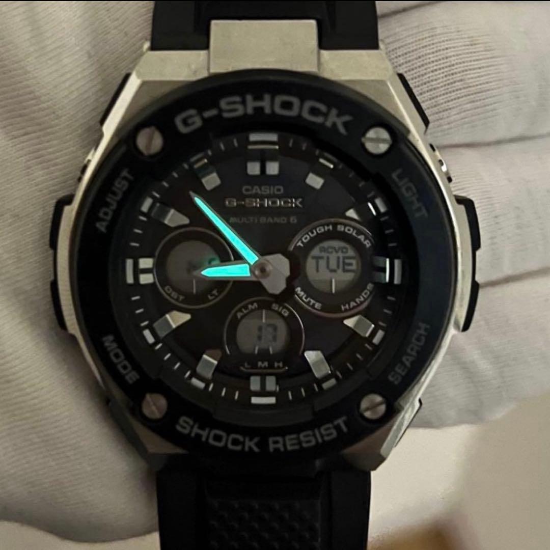 極美品 G-SHOCK GST-W300 電波ソーラー