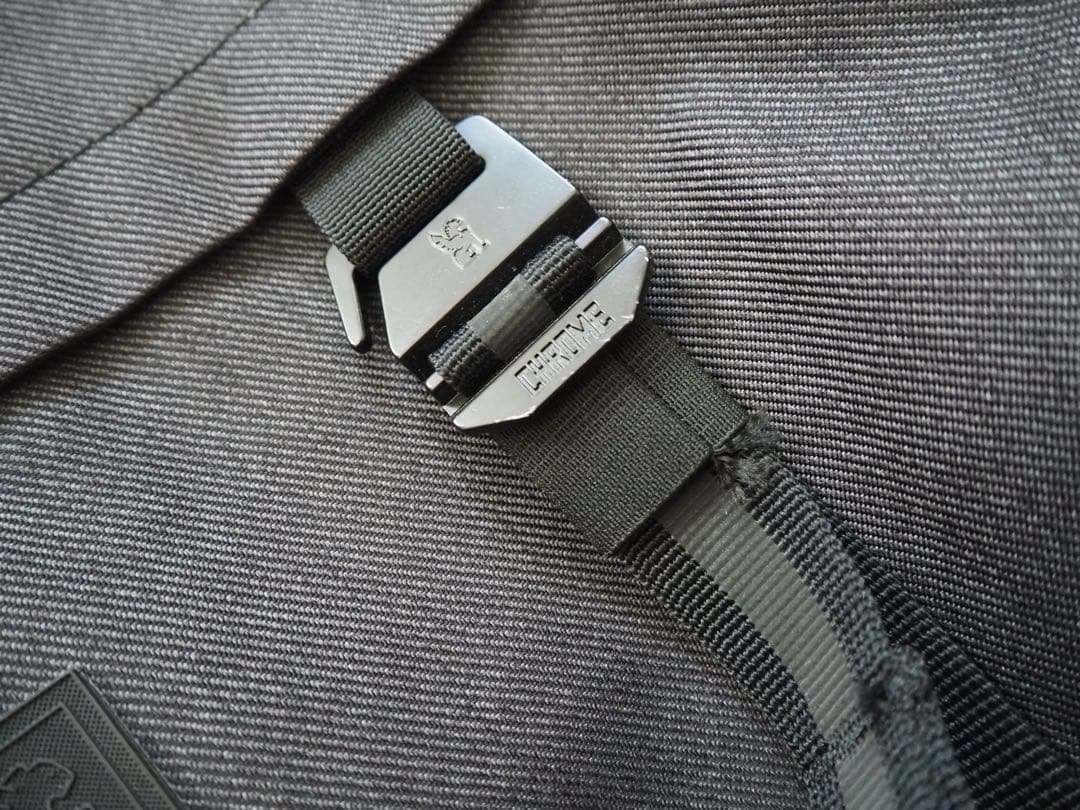 CHROME クローム ダークグレー メッセンジャーバッグ