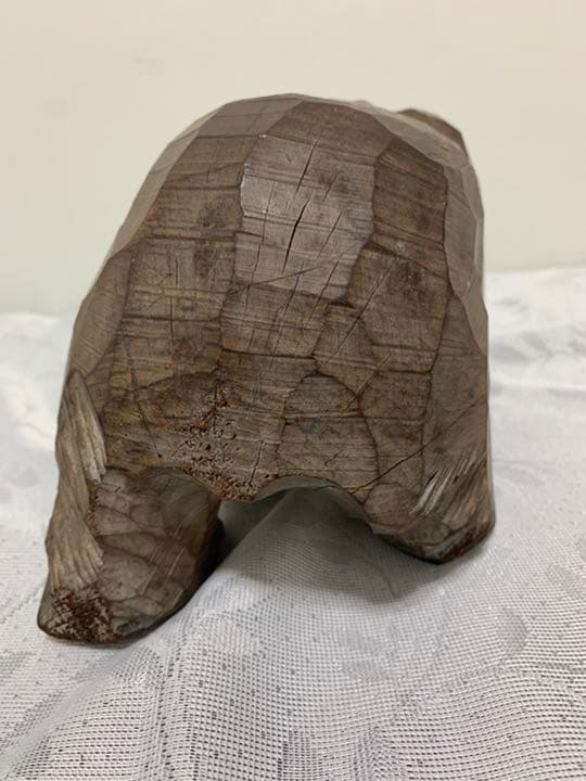 木彫の熊　作者あり　作者不明　写真を見てご判断願います