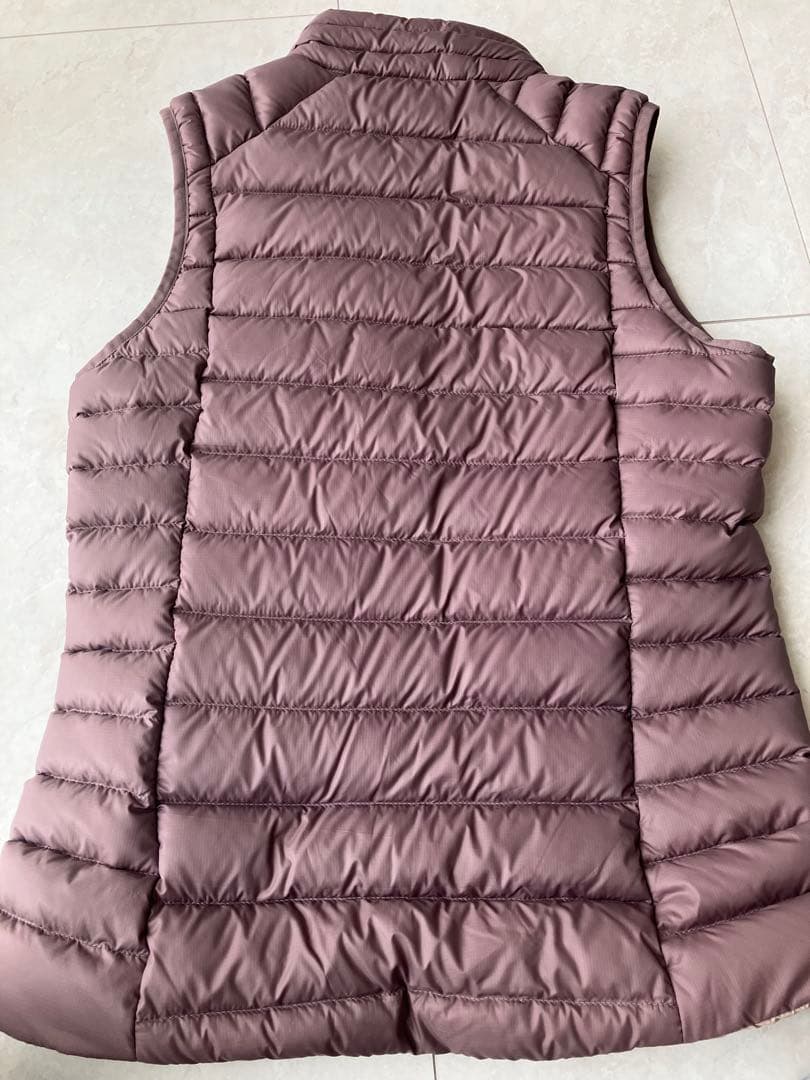 patagonia ダウンベスト XS 薄い茶色　美品