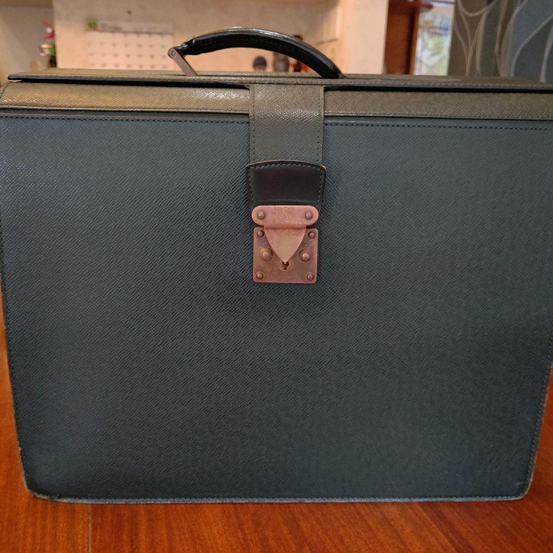 Louis Vuitton エピレザー キャリーケース グリーン